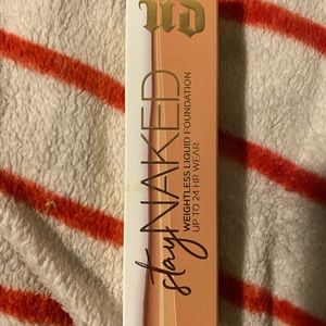 Urban Decay Stay Naked Foundation
